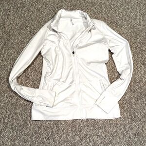 In excellent condition. No flaws